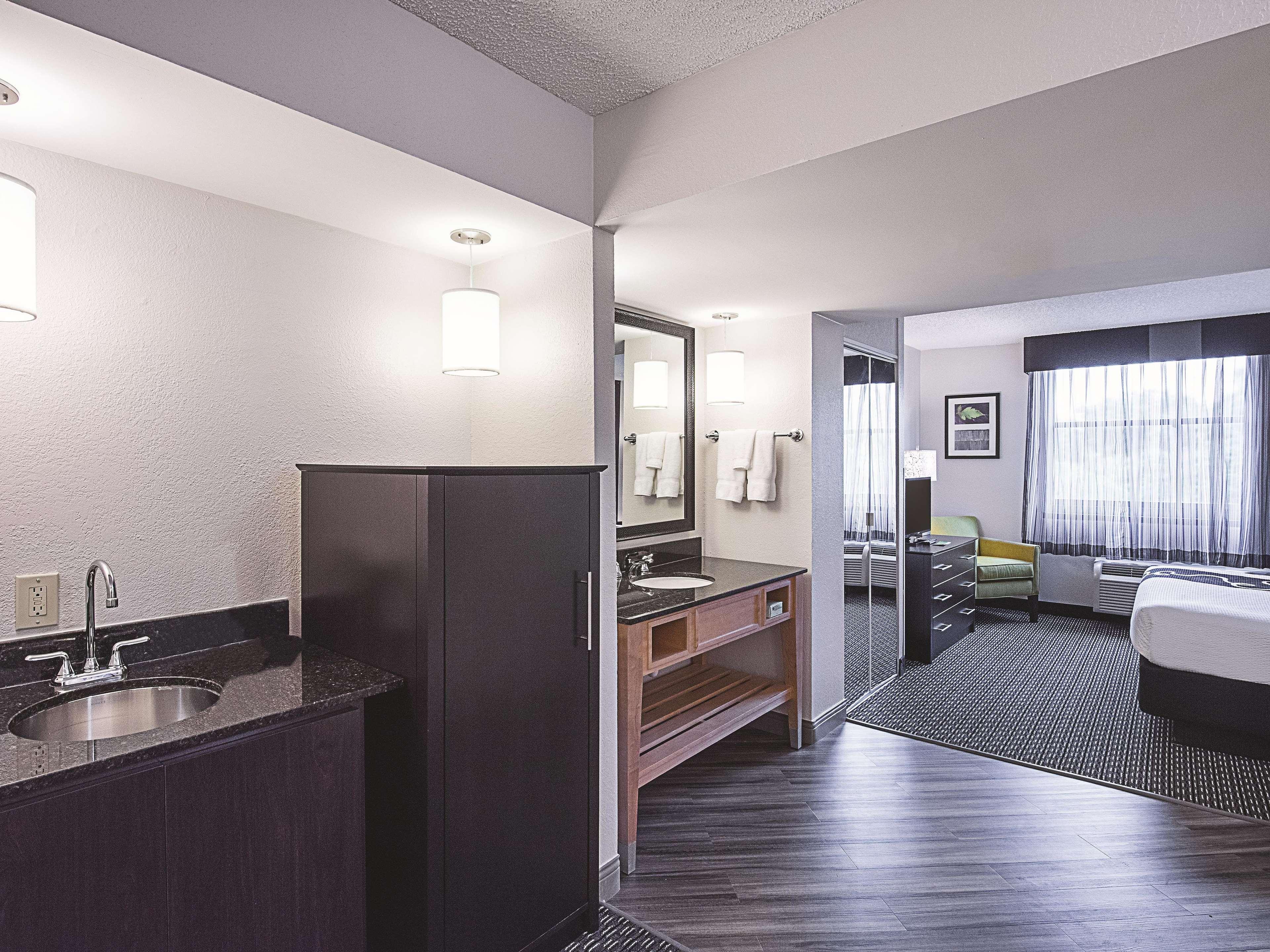 La Quinta By Wyndham Plantation At Sw 6Th St Hotel Ngoại thất bức ảnh