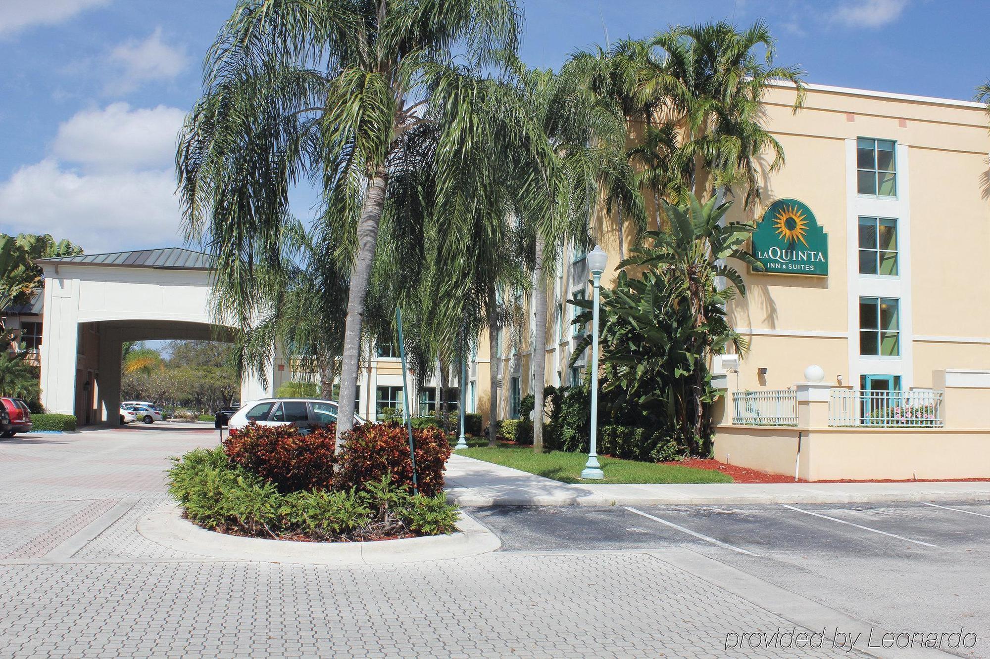 La Quinta By Wyndham Plantation At Sw 6Th St Hotel Ngoại thất bức ảnh